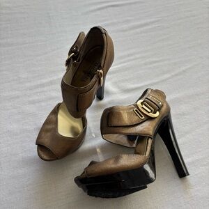 Michael Kors Morgen Bronze Metallic Platform Heels Size 7M | Glam High Heel